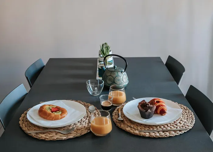 아파트 Maison Allegra - Eleganza E Comfort Nel Cuore Di *