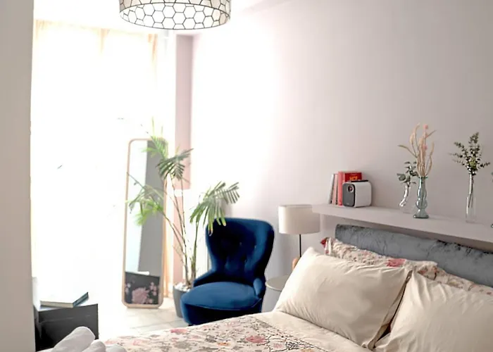 Maison Allegra - Eleganza E Comfort Nel Cuore Di Lägenhet Imola